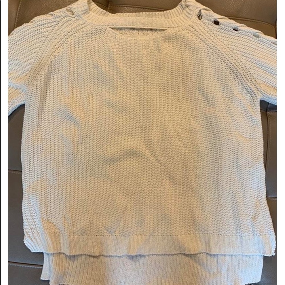 CUT OUT BRAIDED SLEEVE SWEATER